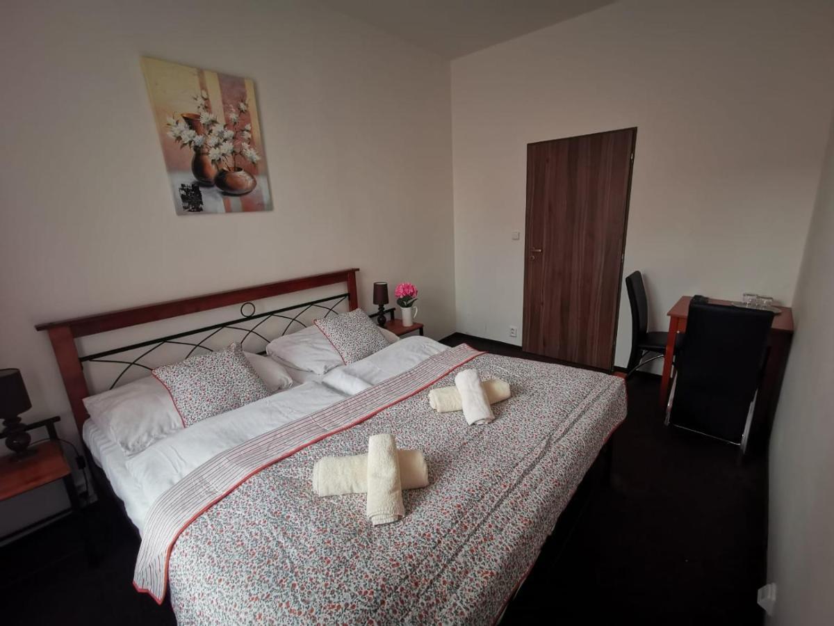 Hotel Palackeho 135 Mělník Dış mekan fotoğraf