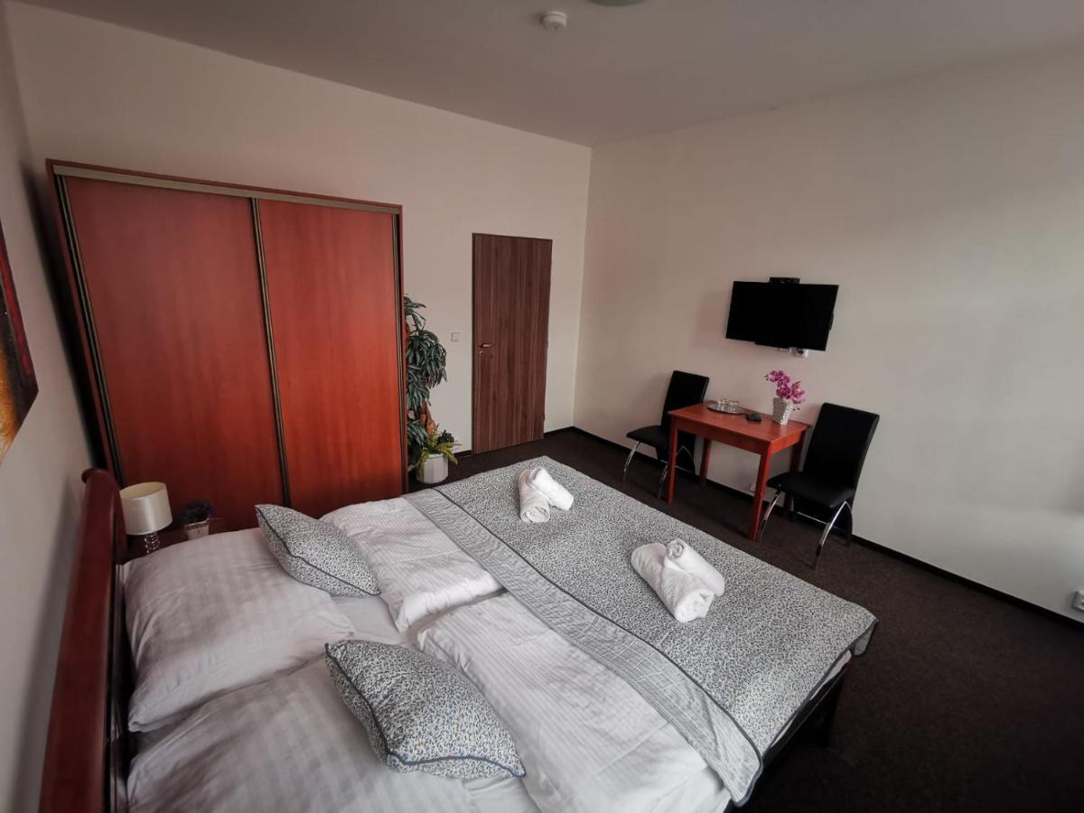 Hotel Palackeho 135 Mělník Dış mekan fotoğraf